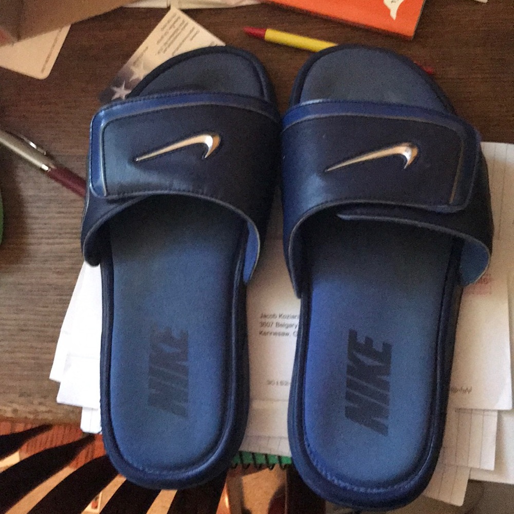 Nike cushion foam sandals
